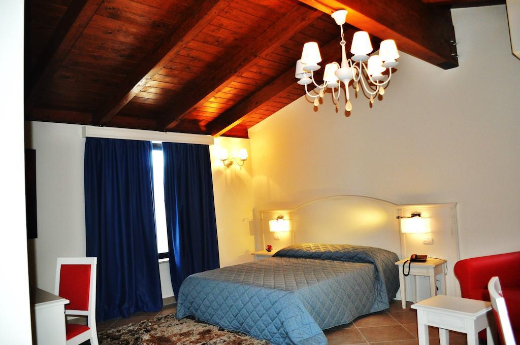 Hotel Centova Perugia Habitación foto