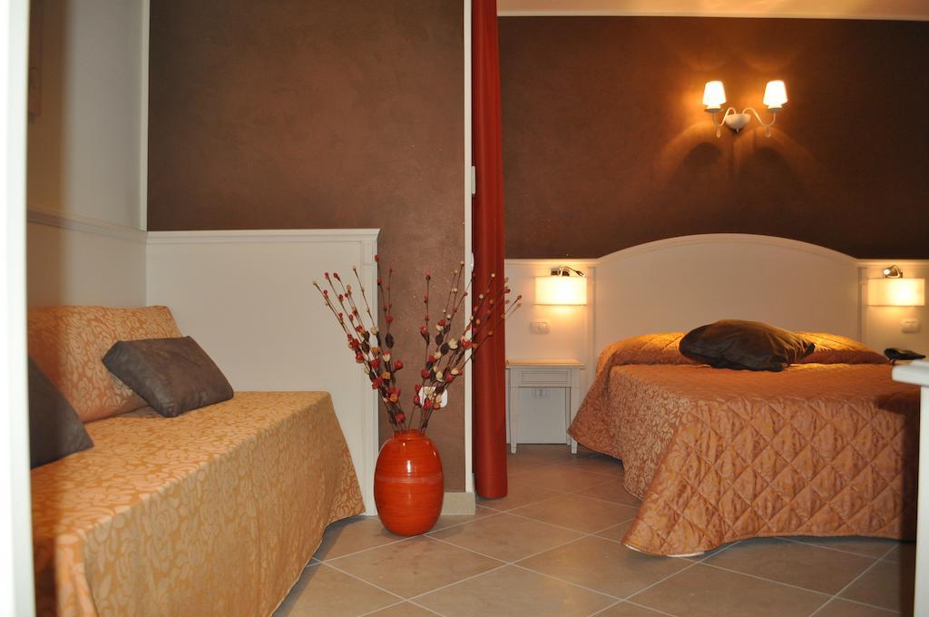 Hotel Centova Perugia Habitación foto