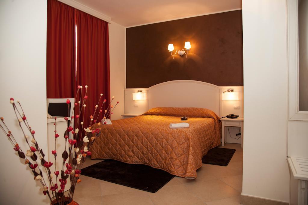 Hotel Centova Perugia Habitación foto
